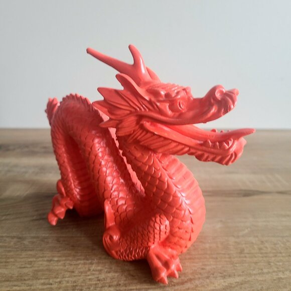 Chinese Dragon statue. Symbol of good luck. - Picture 4 of 6